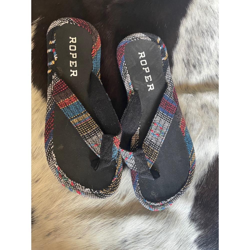 Roper Womens size 6 Fabric Flip Flops Multi Color Southwestern‎ Casual Comfort - Picture 2 of 5